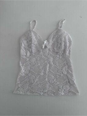 Artless Forever Lace Tank Top. features sheer floral lace XS white